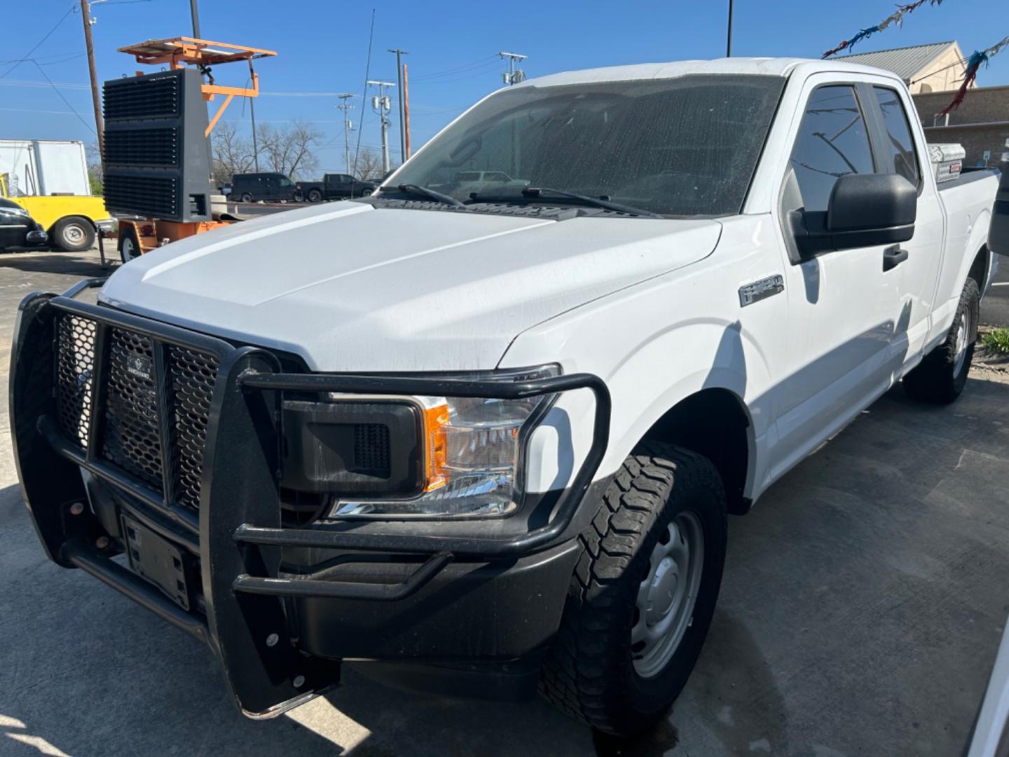 2019 White Ford F-150 XL SuperCab 6.5-ft. 4WD (1FTFX1E52KK) with an 5.0L V8 OHV 16V engine, 6A transmission, located at 1687 Business 35 S, New Braunfels, TX, 78130, (830) 625-7159, 29.655487, -98.051491 - Photo#0